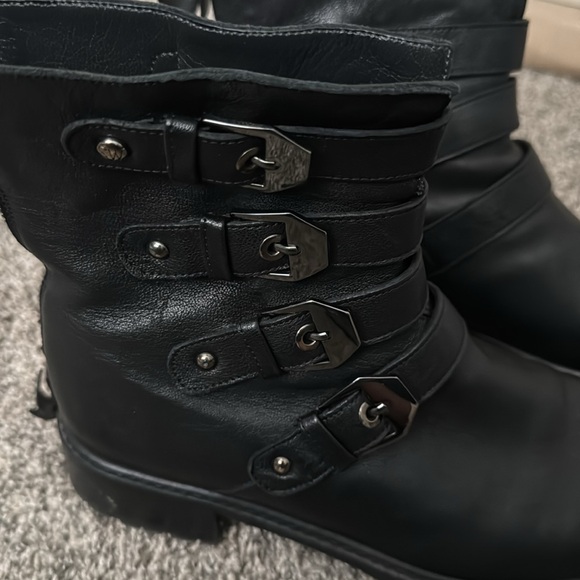 Stuart Weitzman Booties (Jitterbug) - Picture 5 of 5